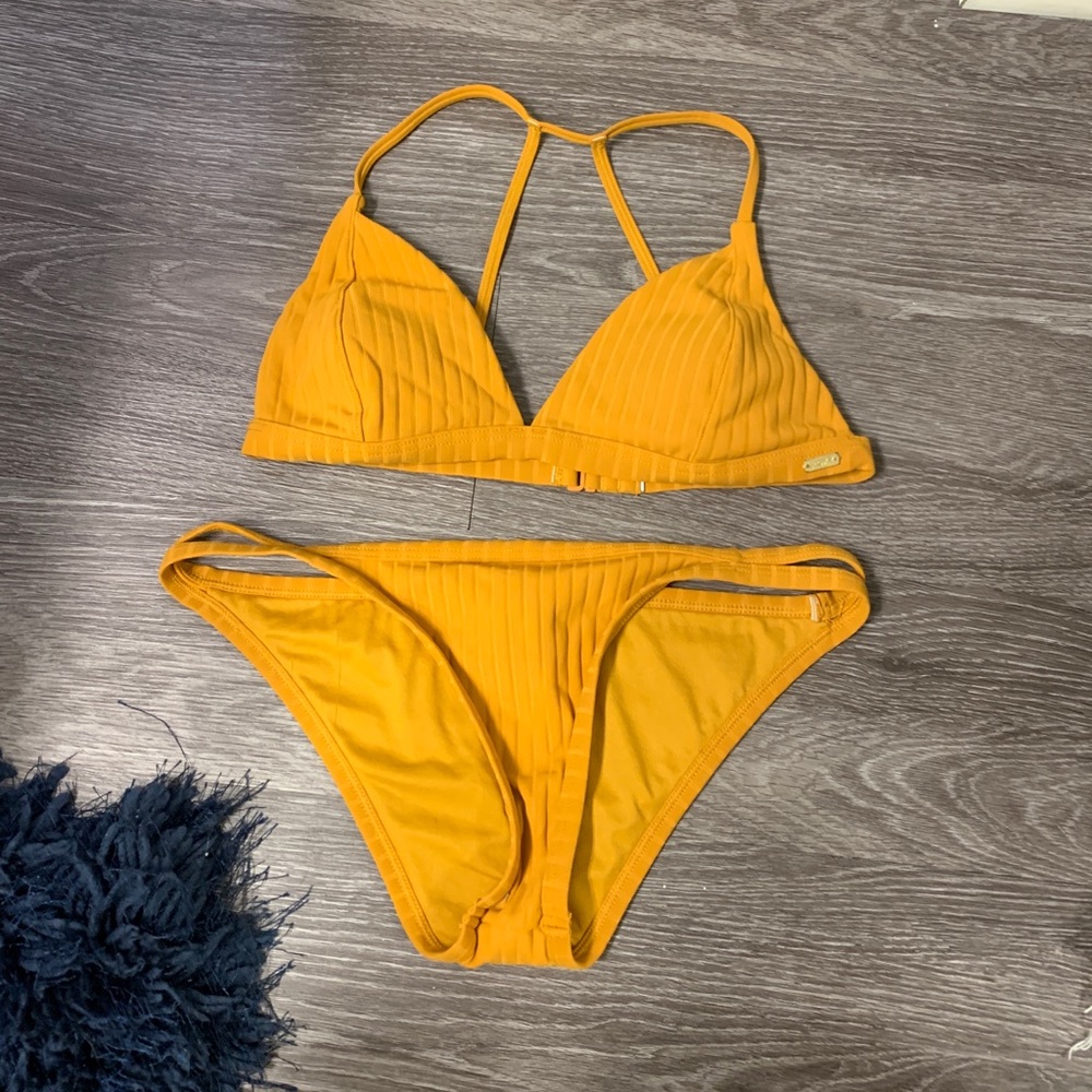 Roxy 2-piece swimsuit